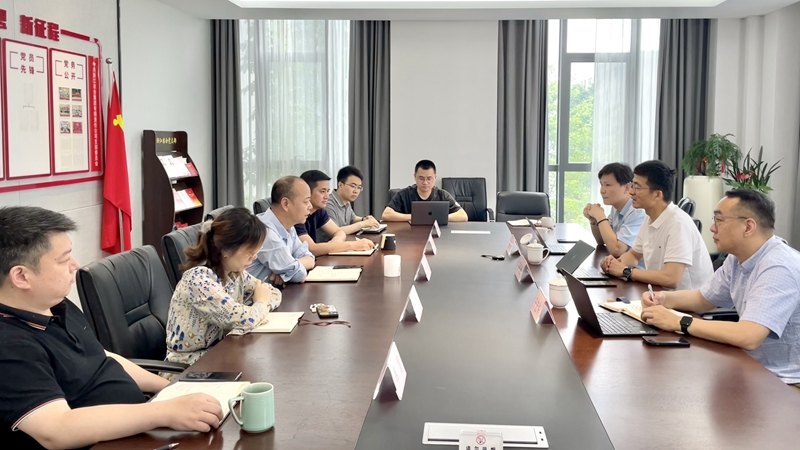 浙江省公眾信息產業(yè)有限公司副總經理章偉勝到訪浙江農合