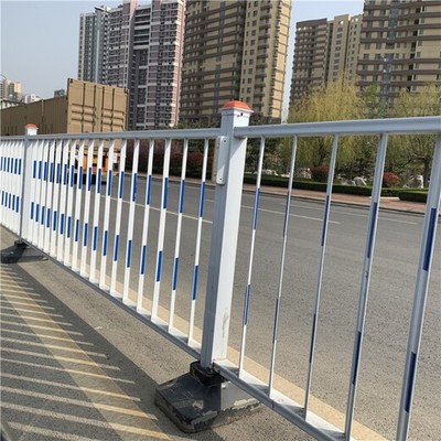 白色塑鋼PVC護欄 山東道路與高速公路的安全衛(wèi)士