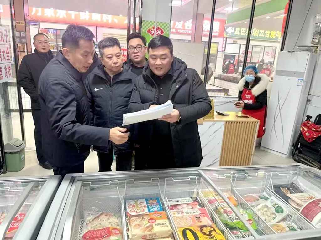 商丘市市場(chǎng)監(jiān)管局 提前介入，筑牢“雙節(jié)”期間食品銷售與酒類經(jīng)營(yíng)安全防線